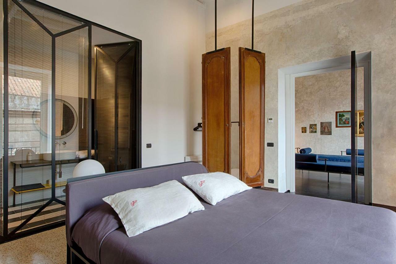 Tutt 'E Sant Luxury Rooms Naples Exterior photo